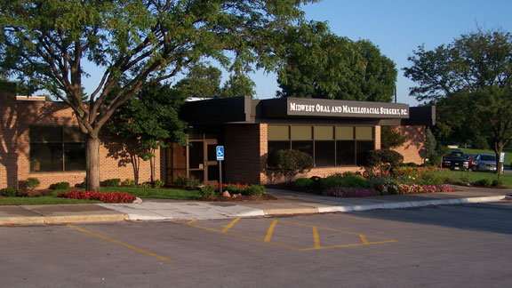 midwest oral surgery and dental implants office Omaha, NE